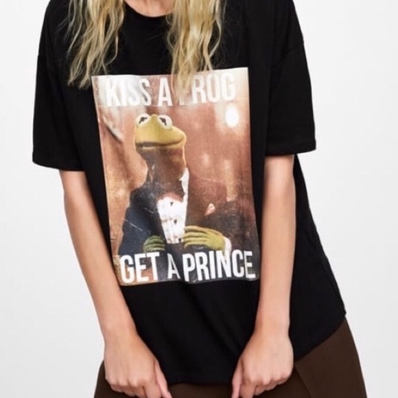 Zara graphic t-shirt w/Disney - Picture 3 of 3